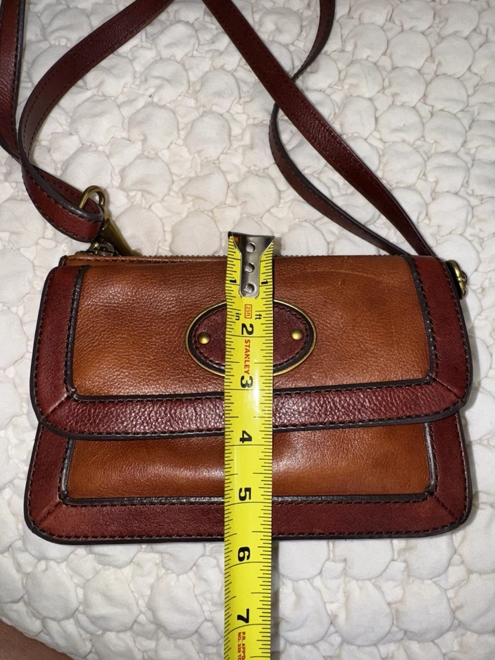 Bandolera/bolso de hombro/cartera de mano vintage Fossil de cuero de dos tonos sin dije de llave Foto 4 de 4