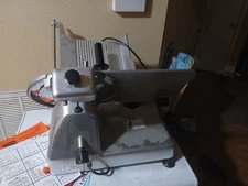 Globe Chefmate C10 10" Food Meat Deli Slicer Commercial Electric 115V 1/4 HP