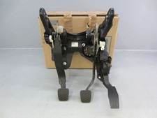 Pedalwerk Pedalerie Gas Bremse Kupplung Opel Astra J 13315200 13252702 9098163
