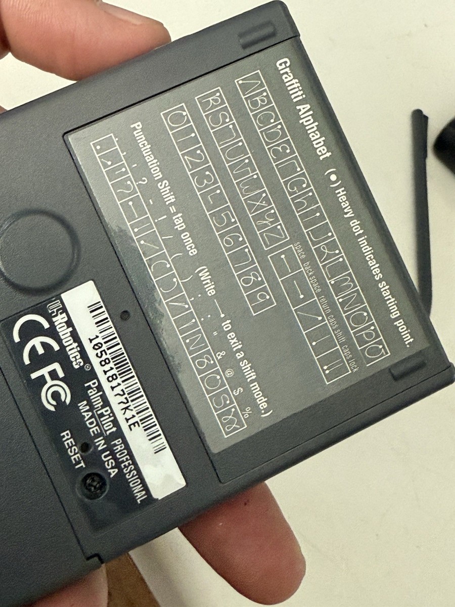 US Robotics Palm Pilot 5000 - Very Rare 1st Generation Palm PDA w