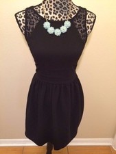 GB - SLEEVELESS LITTLE BLACK DRESS - S