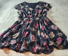 Torrid Women's Size 4 Dress Summer Black Floral Cap Sleeve Ruffles Lined Flirty