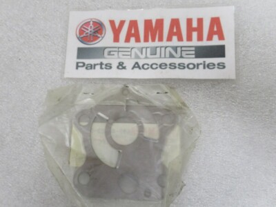 E122 Yamaha Marine 688-44323-00 Cartridge Outer Plate OEM New Factory Boat Parts