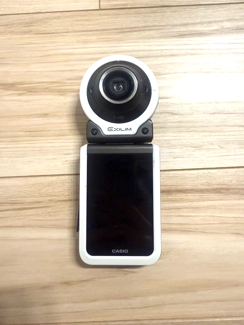 CASIO EXILIM EX-FR100L ホワイト EX-FR100L | LIFE STYLE | デジタルカメラ | CASIO