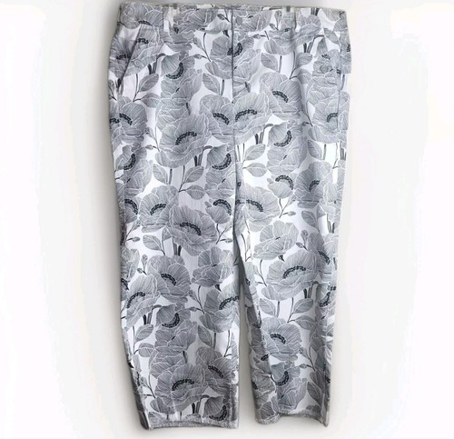Chico's Womens 4 (20) Wide Leg Crop Jean Floral Black White Costal Grandma Beach