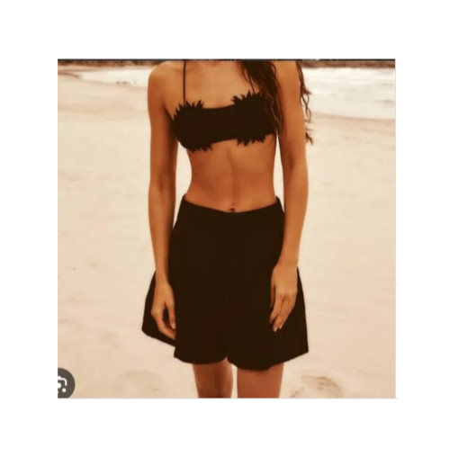 ZARA Chic Fitted black pleated bermuda A line dress shorts