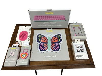 HEYDAY Compact Wireless Pink Keyboard, Heart Keychain and Holder, Fast Charging