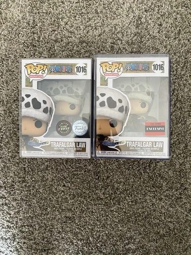 Funko Pop! Vinyl: One Piece Trafalgar Law (Glow Chase) #1016 Bundle