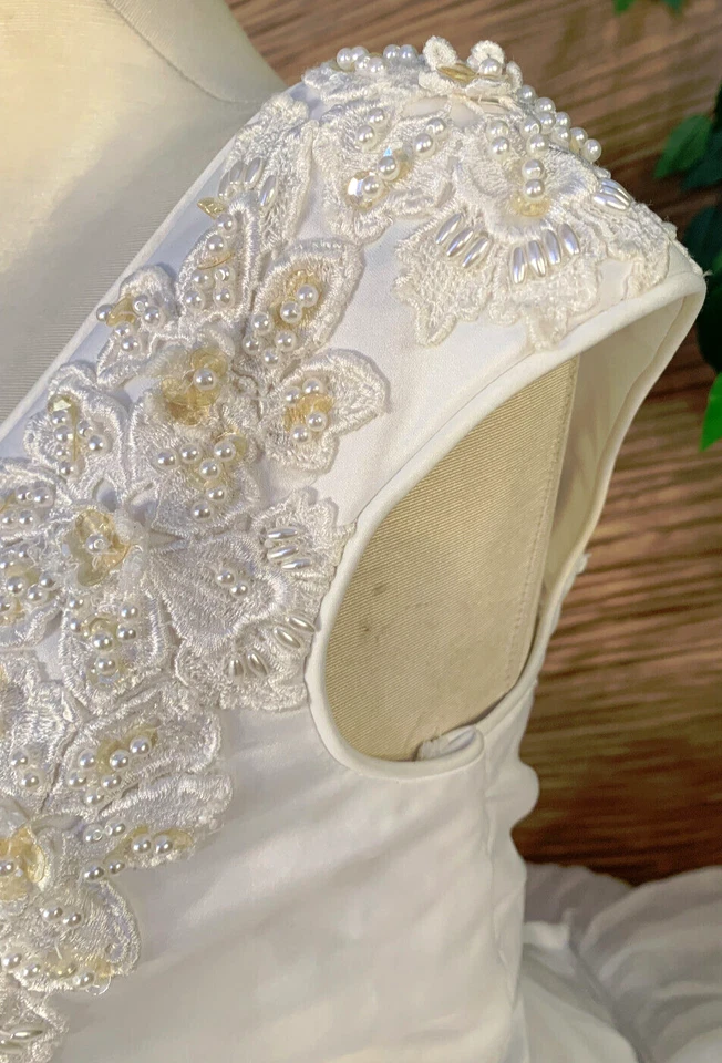 Jasmine White Tulle Satin Sleeveless Wedding Dress Ballgown Sequins Pearls Large - Image 4 of 4