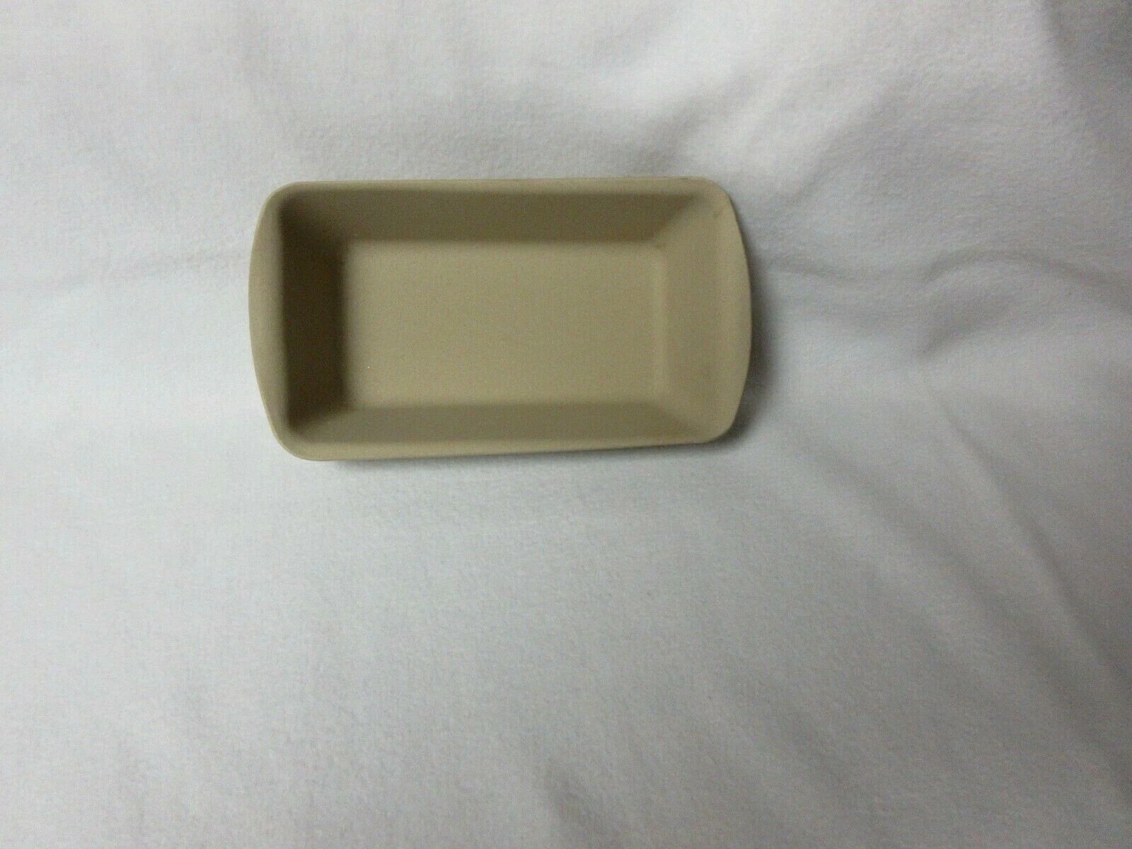 PAMPERED CHEF LOAF PAN