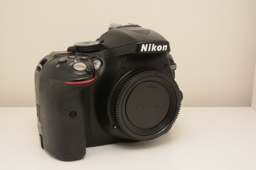 Nikon D5300 FULL SPECTRUM CONVERTED FOR ASTROPHOTOGRAPHY INFRARED WITH FAULT