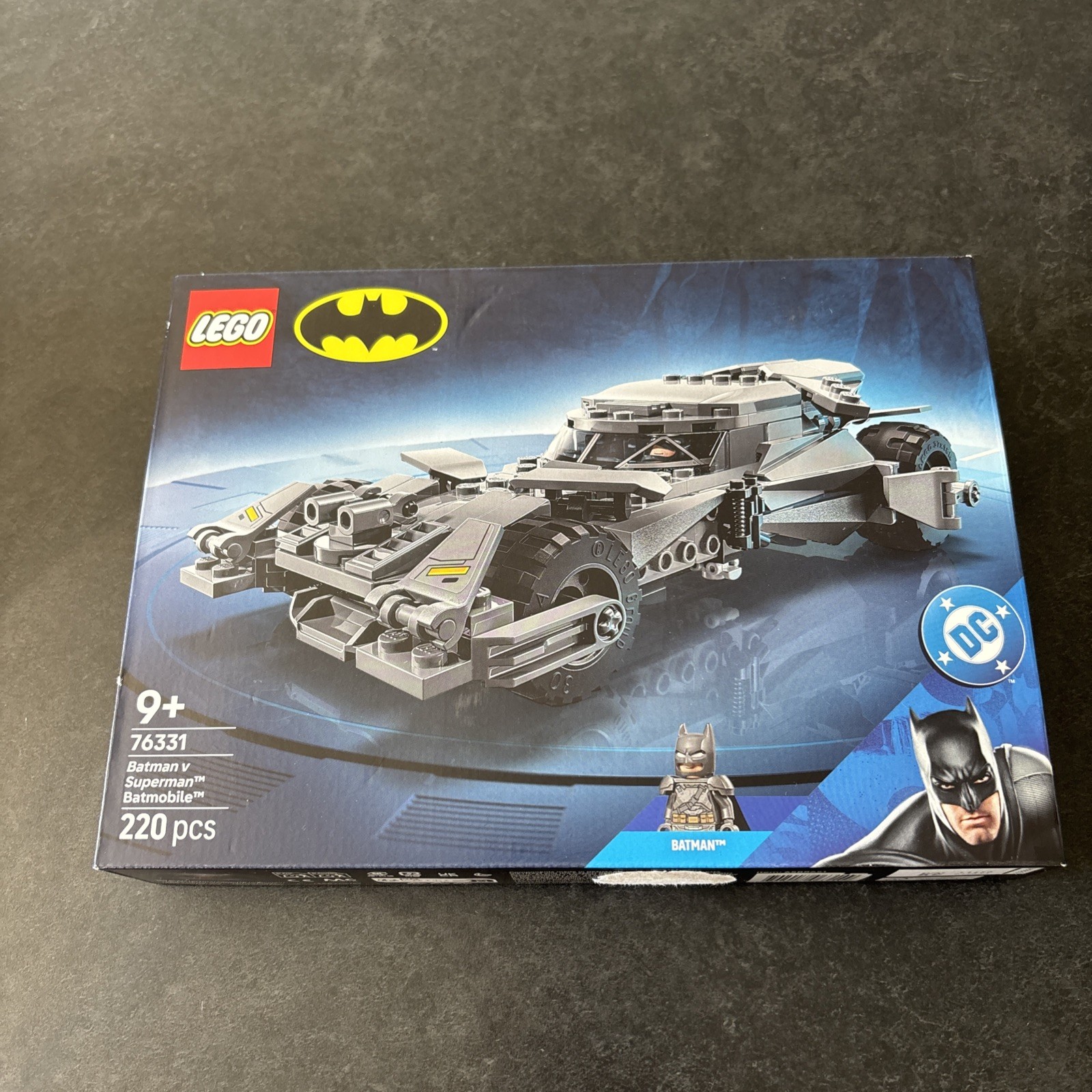 LEGO DC: Batman v Superman™ Batmobile™ (76331) - Image 3