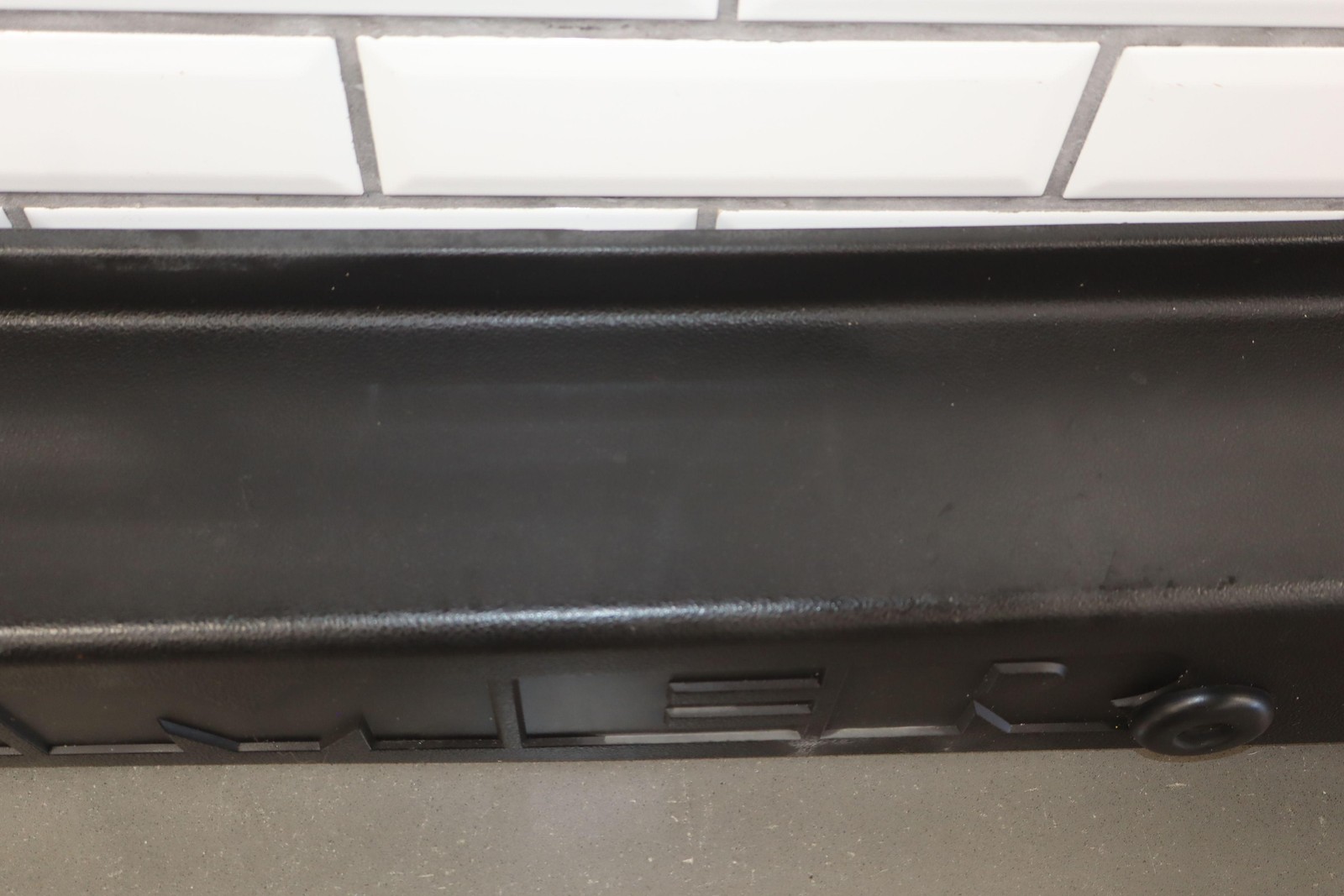 06-09 Hummer H2 SUV Rear Center Bumper Cover Section *Missing Tabs*