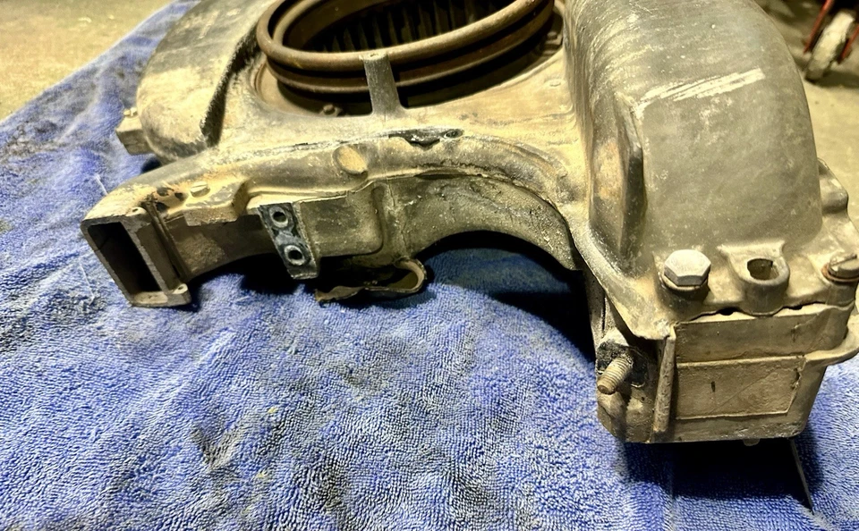 Porsche 914 Engine Cooling Fan Shroud Housing Thermostat Flaps Assembly German - Image 4 of 4