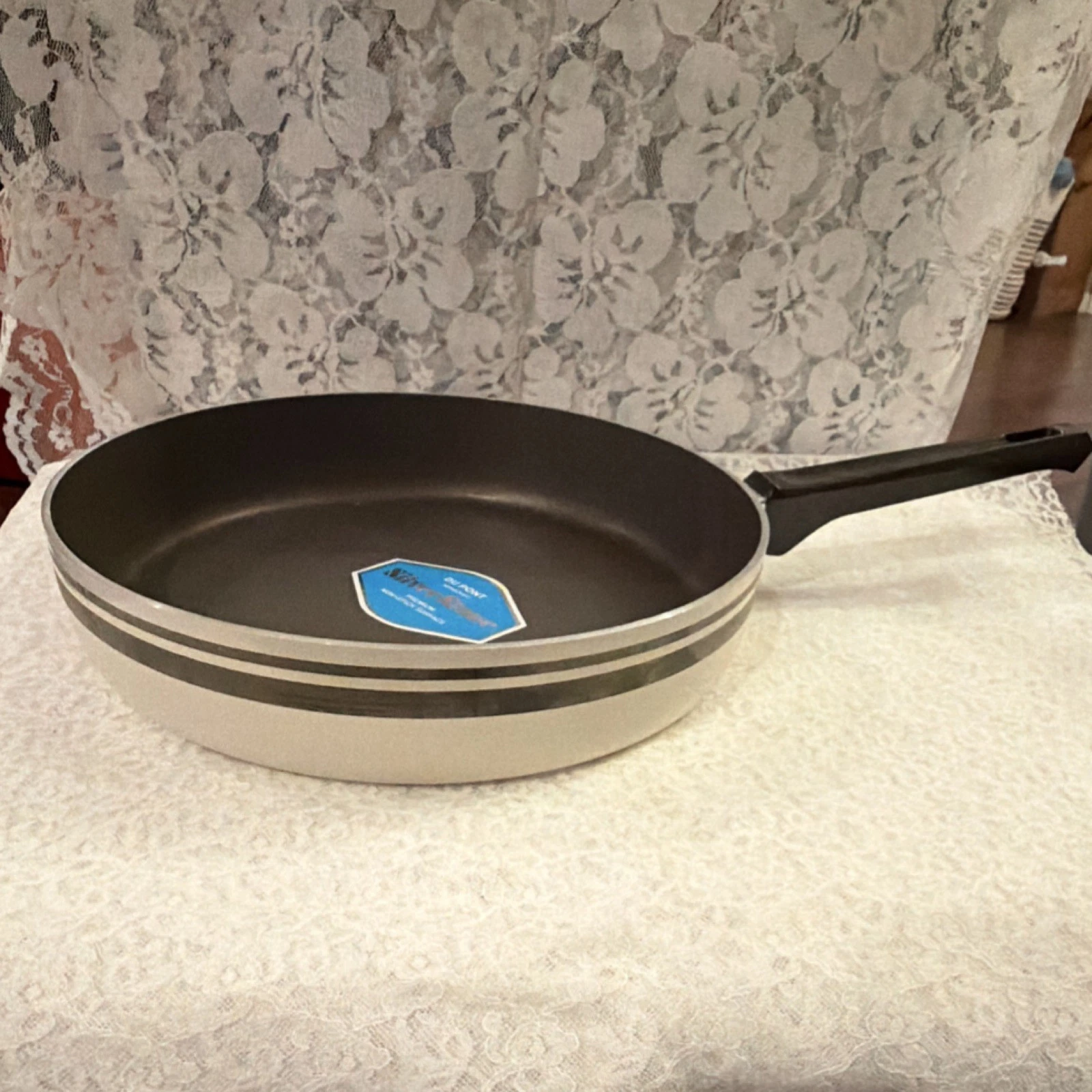 JCPenney SilverStone Non-Stick Aluminum 10" Frying Pan Long Handle