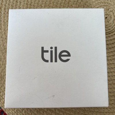 Tile Mate 2nd Gen. - White - 4 Pack Bundle with Two Tiles and 2 Keys