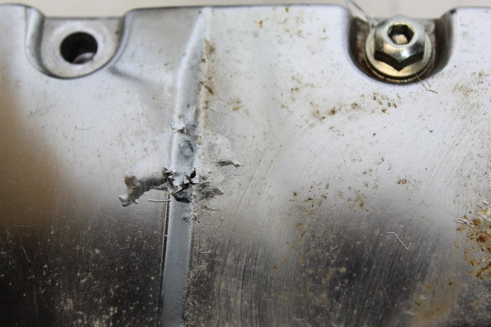 Conjunto de cubierta de caja basculante cromada doble leva Harley con basculante cromado burbujeante Foto 4 de 4