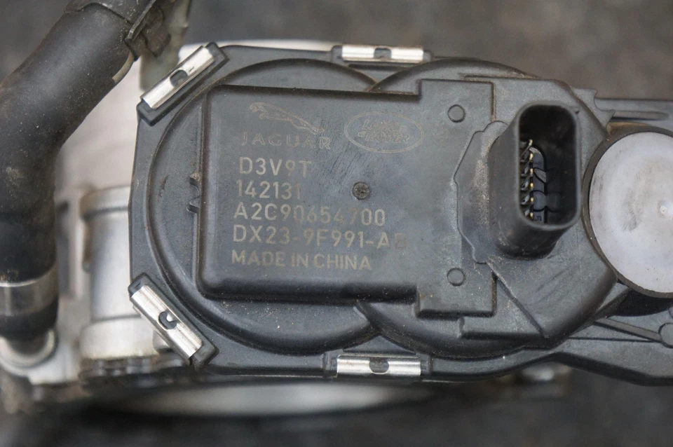 Conjunto de válvula de carrocería del acelerador del motor Aj133 C2z18616 Jaguar tipo F 14-23 Foto 2 de 4