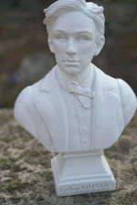 RE0430   FIGURINE STATUETTE REPRODUCTION BUSTE  ARTHUR RIMBAUD  POETE  ECRIVAIN