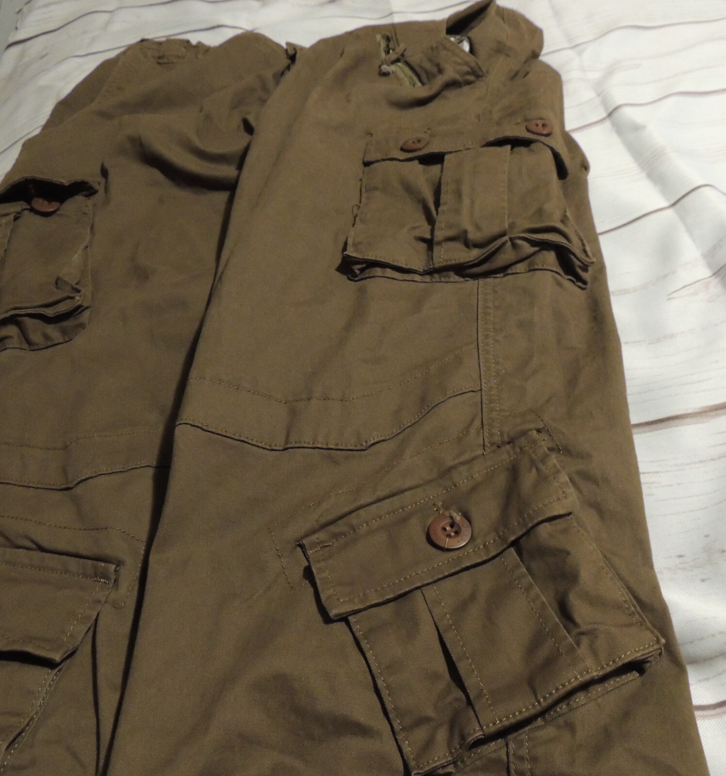 Cargo Pants Womens size 16 Solid 95% Cotton 5% Spandex 9 Pockets Stretch Waist
