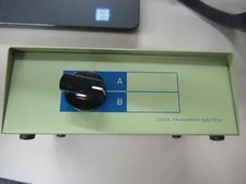 Manual Data Transfer Switch Box - Two Position A/B Switch