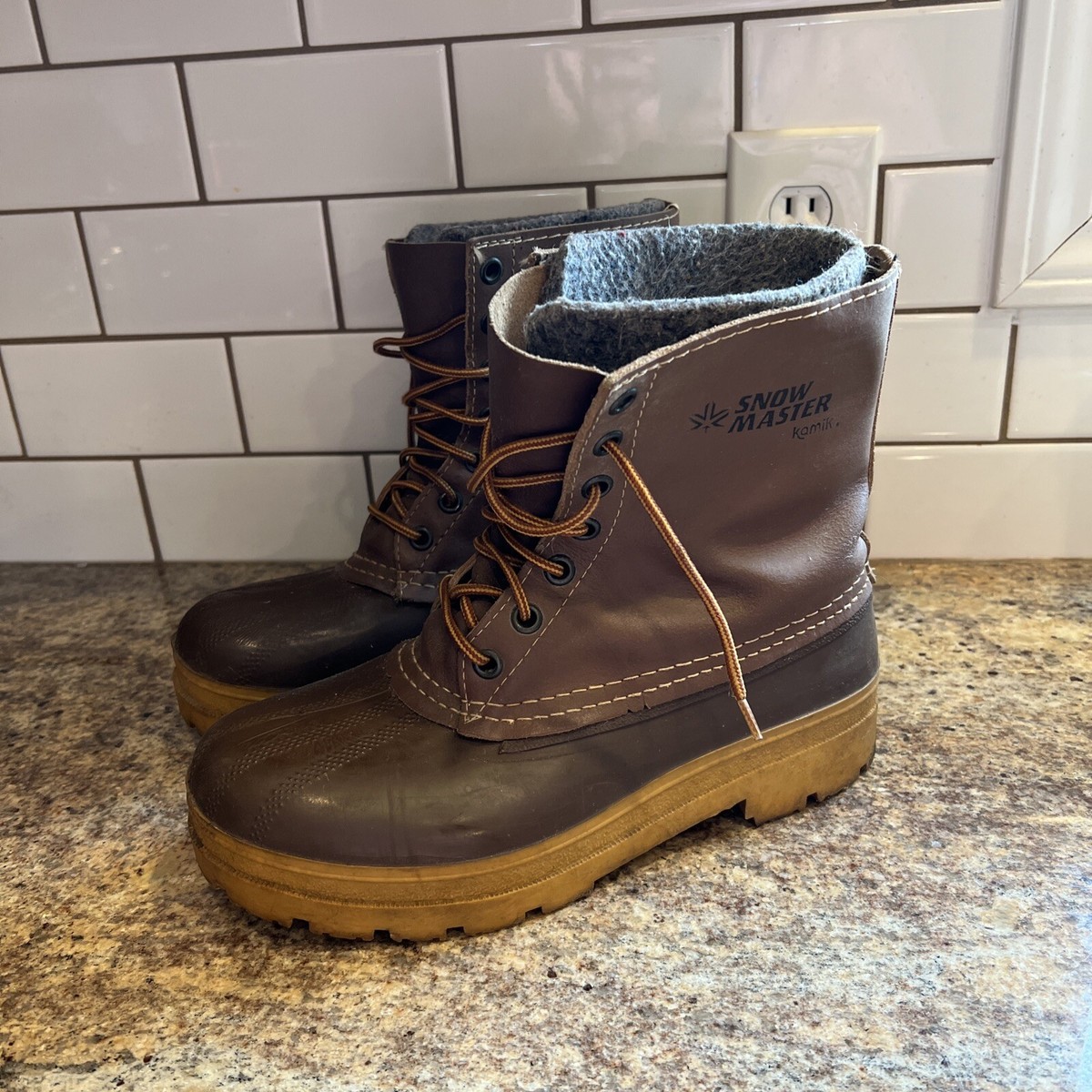 Kamik Brown Leather Lace-Up Duck Boot with Black Rubber Lower Kamik Men main image 4