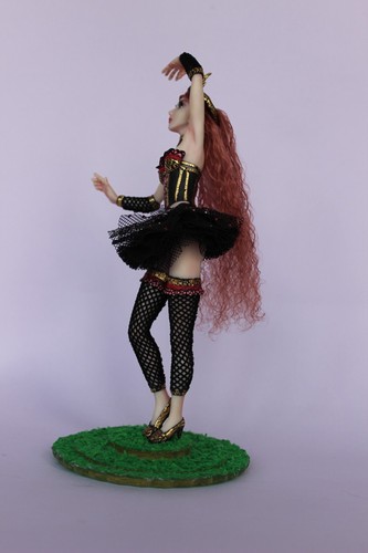 OOAK doll Roxana, fairy, polymer clay sculpture, by Diana Genova - Picture 9 of 22