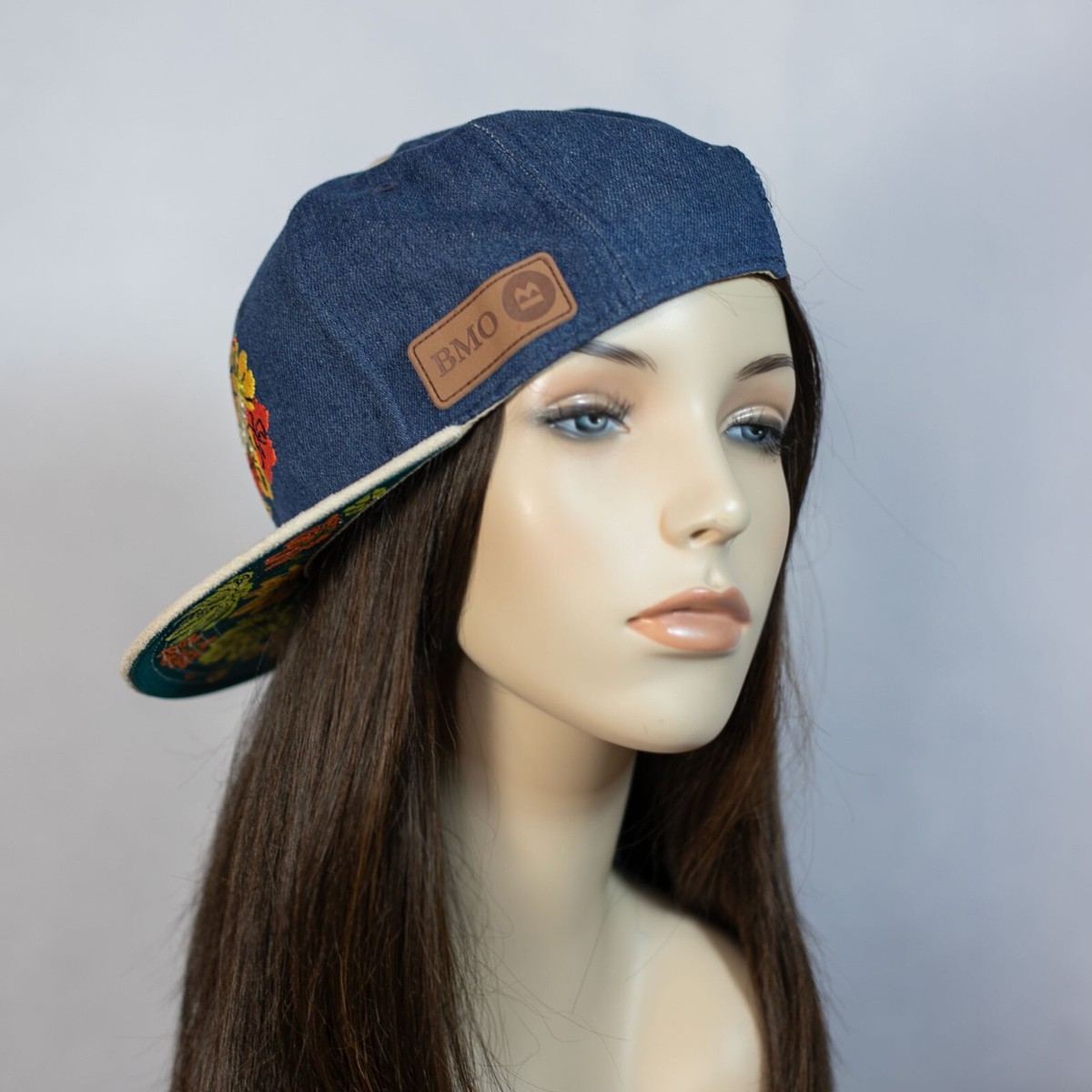 Chi Nwosu Chicago Bulls 2023-24 BMO Harris Artist Hat Series Limited Edition New Chi Nwosu Chicago Bulls 2023-24 BMO Harris Artist Hat Series  main image 4