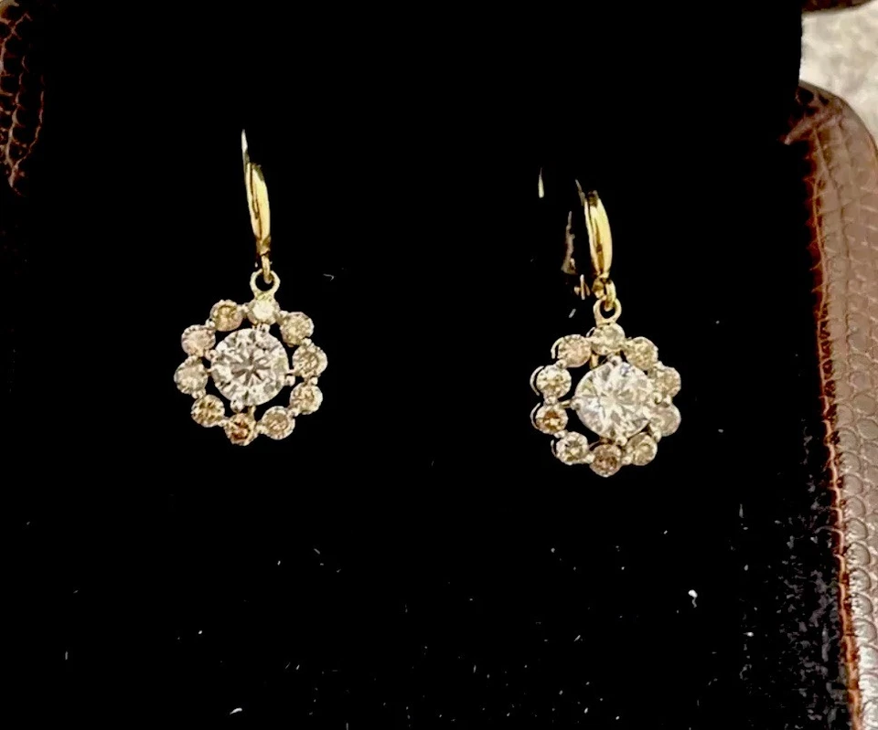 Aspecto antiguo de 2,81 quilates: pendientes de diamantes: oro de 14 k y 18 k D/E SI2-I1 y fantasía/SI1 Foto 2 de 4