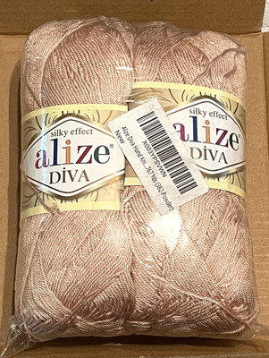Alize Diva silky effect Yarn Hand Knitting Lot of 2 Skeins Microfiber 767 yds.