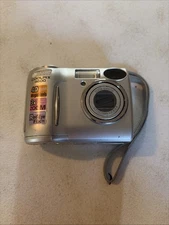 Nikon COOLPIX 4600 4.0MP Digital Camera - Silver - Parts Only