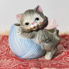 Vintage Velco Japan Kitten Planter Yarn Ball ...