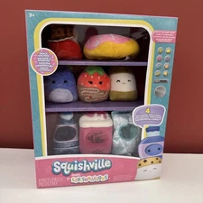 Squishville by Original Squishmallows Snack Machine With 4 Exclusives & Costumes