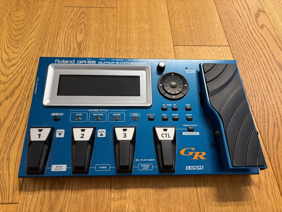 Roland GR-55 Guitar Synthesizer mit Netzteil und Spezialkabel und Manual top