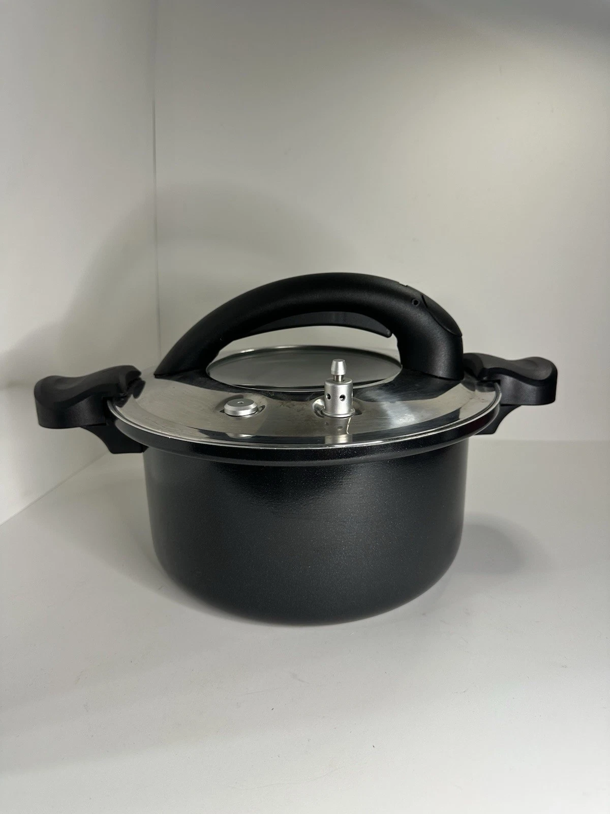 Flavor Pro Pressure Cooker Ming Tsai Pot w Lid Induction Safe
