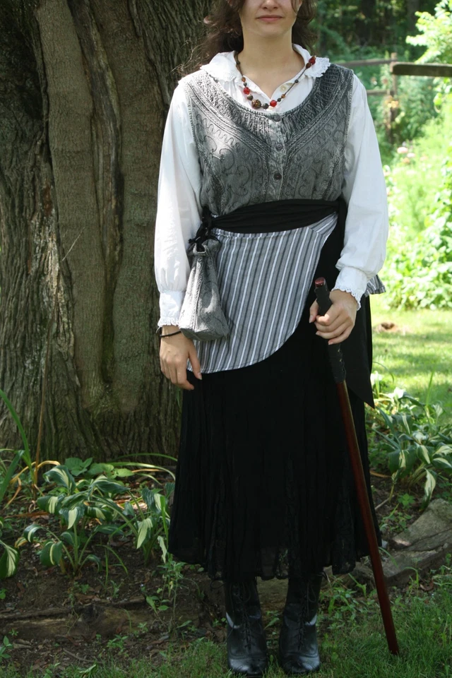 Mujer Pirata Renacimiento Feria Disfraz Conjunto Campesino Mediano Negro Gris 6 un. Foto 3 de 4