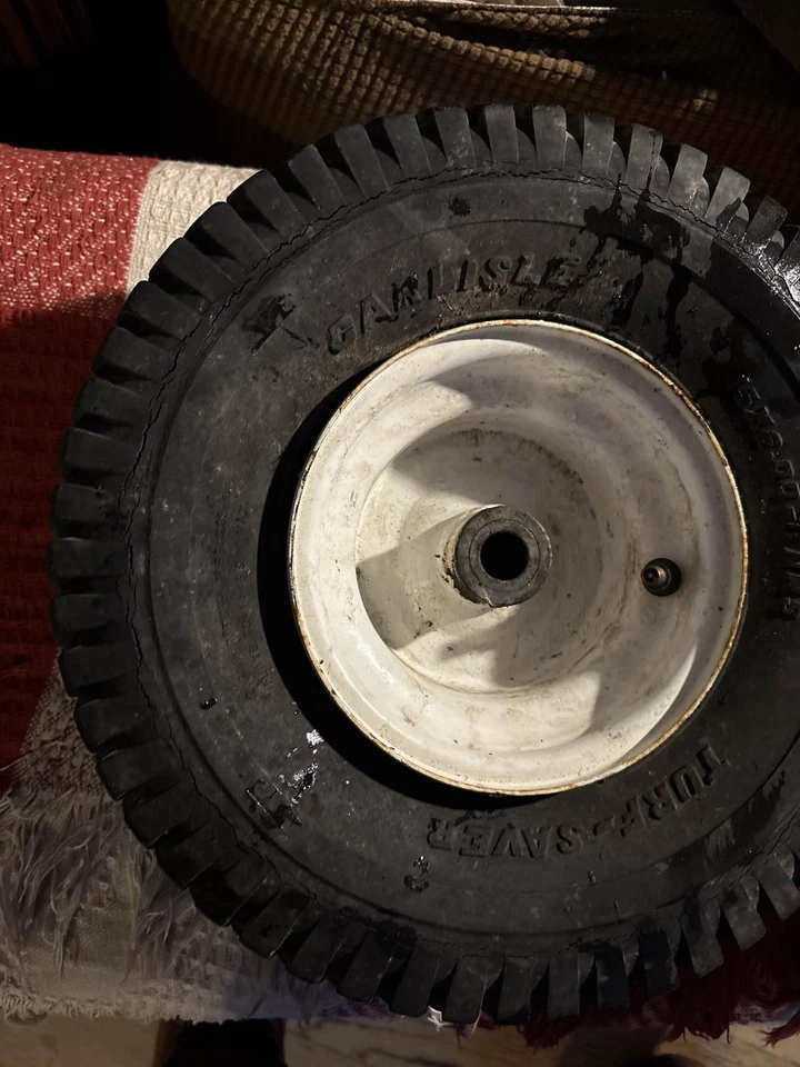 Шины и белые ободы для газонокосилки Carlisle Turf Saver II 15x6,00-6 - Изображение 2 из 4