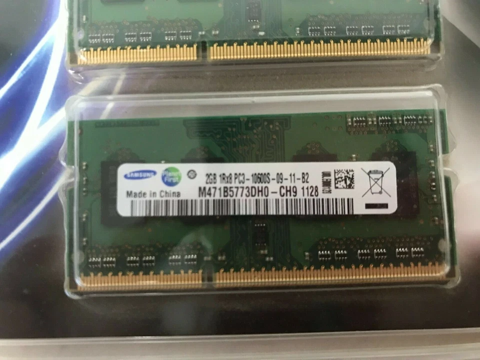G.Skill PC3-8500 1 and 2 GB SO-DIMM 1066 MHz DDR3 Memory (F3-8500CL7D-8GBSQ) - Image 3 of 3