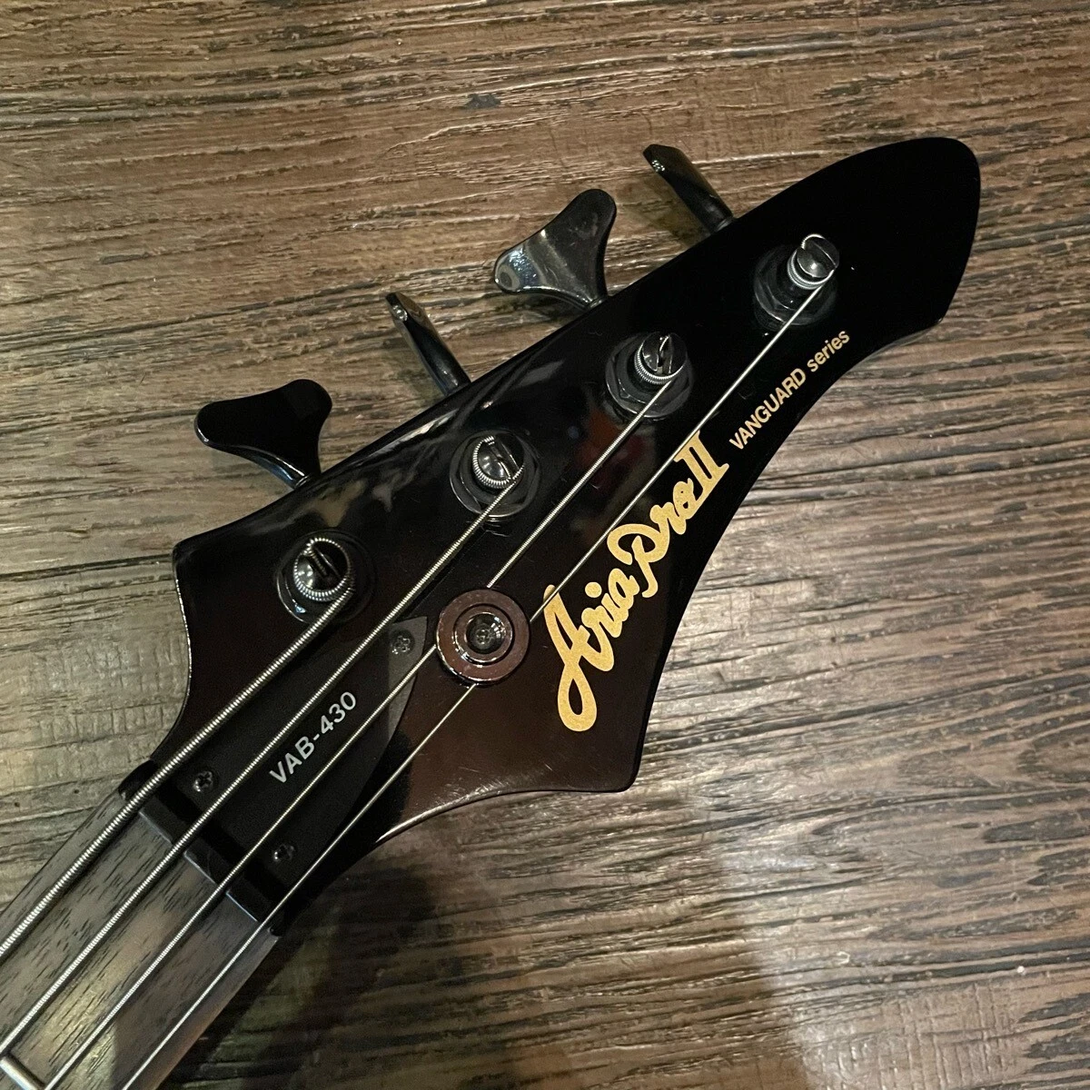 目玉セール商品 - エレキベース ARIA pro II vanguard series - 特注