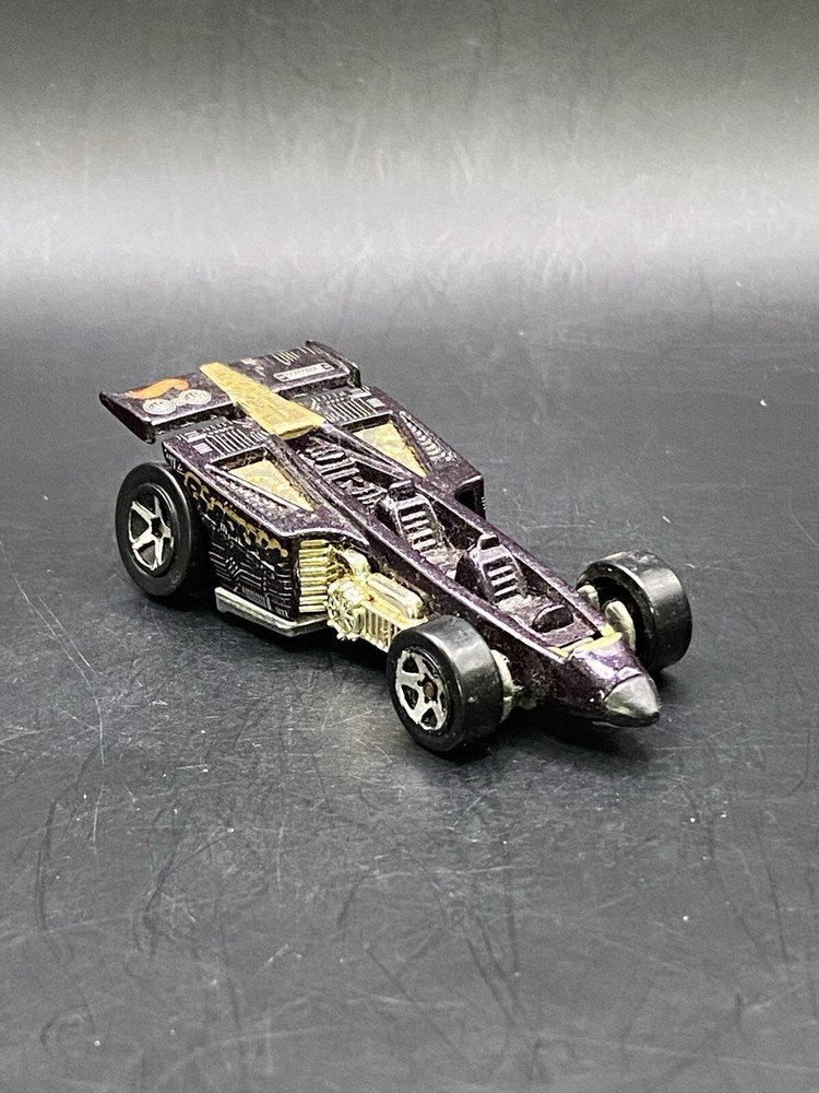 Hot Wheels 1987 Circuit Racer Purple Gold Malaysia 5 Spoke Collectible Toy Car
