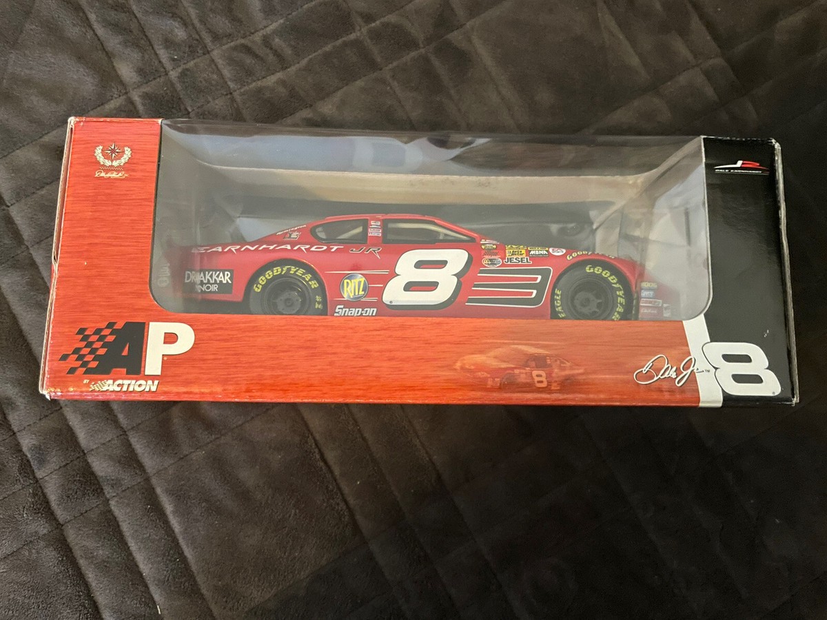 Limited Ed.* Action Diecast #8 Dale Earnhardt Jr. 1:24