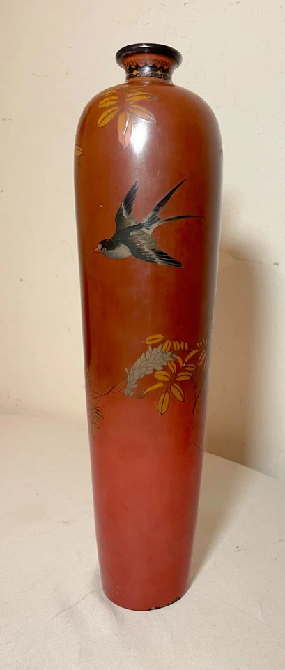 BIG antique 19th century Japanese Meiji red totai cloisonné porcelain bird vase - Image 2 of 4
