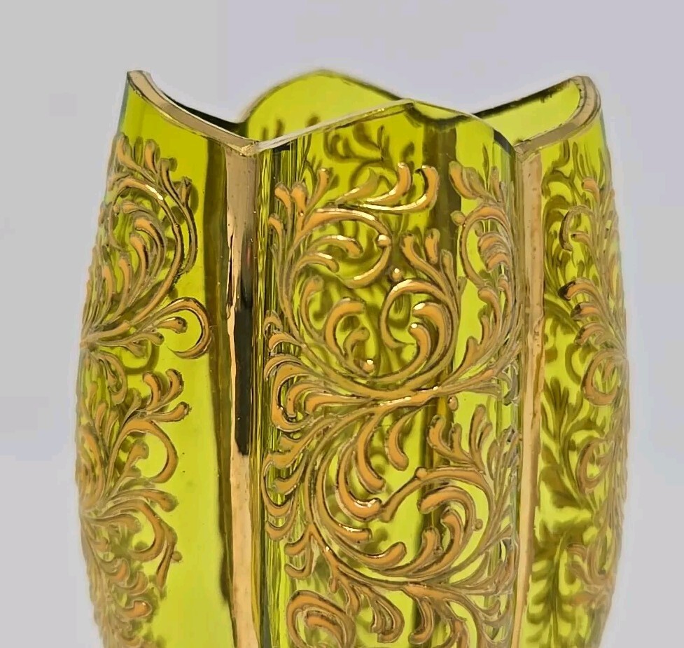 Lot De 4 Verres à Liqueur Moser - Cristal Vert Vaseline - Quatrefeuille - Art Nouveau