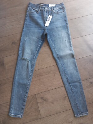 Noisy May skinny jeans,new with tags,size on the label