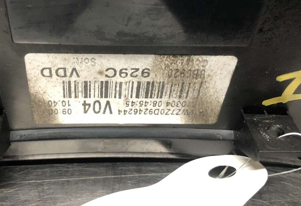 2004 2005 Volkswagen Passat TDI Diesel Instrument Speedometer Gauge Cluster - Image 3 of 4