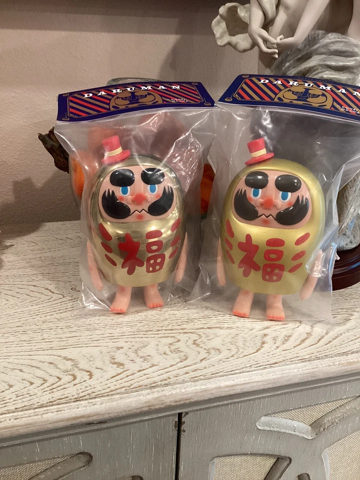 Lote de 2 figuras de vinilo How2work Kohei Ogawa Daruman Sofubi Chase y regular Foto 2 de 4