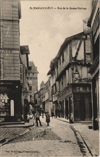 Carte Postale Ancienne - 17 Saint Jean D'Angély - La Promenade Des Chevaux De La Remonte - Début 1900