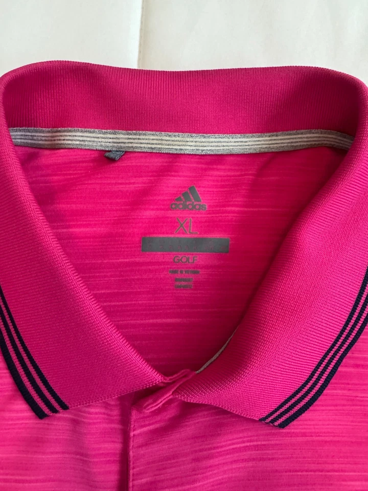 Polo de golf Adidas rosa con Indian Wells Country Club en logotipo Ca talla XL ¡BONITO! Foto 3 de 4
