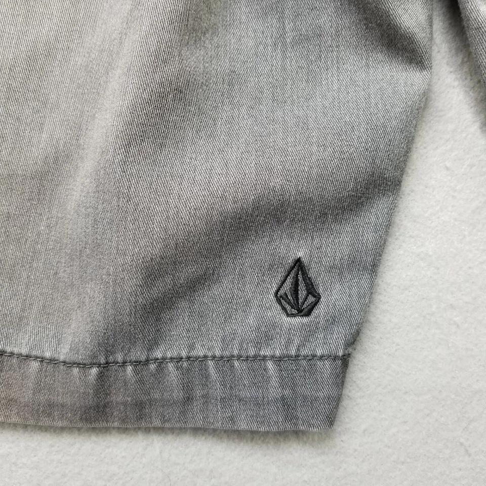 Volcom Shorts Mens Size 32 Gray Faded Skater True To This - Image 4 of 4
