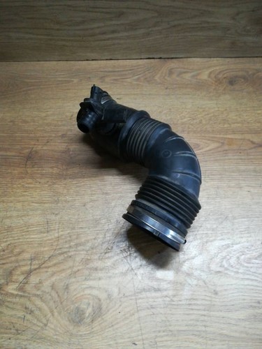 Opel Insignia A 2009 Diesel 96kW Ansaugrohr Ansaugschlauch Turbolader 55561787